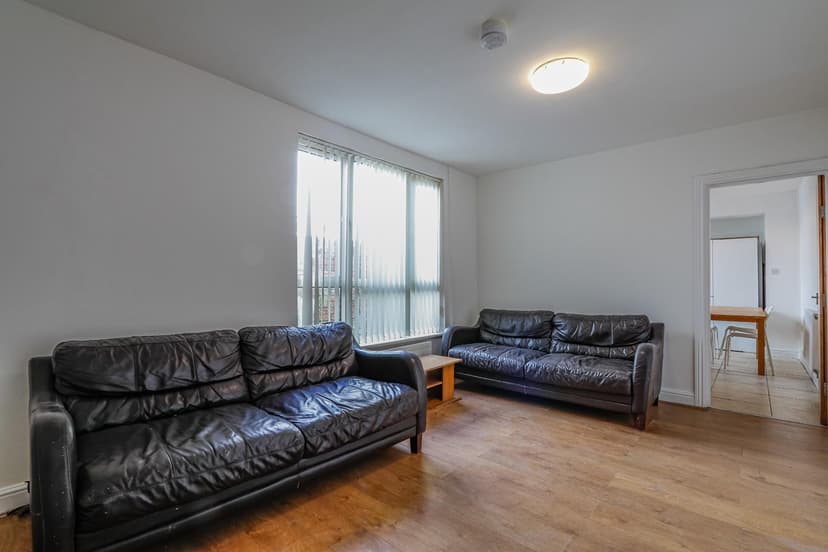 ROOMS, 92 Colum Road - Image 3