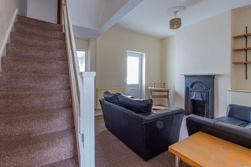 48 Daniel Street - Image 3