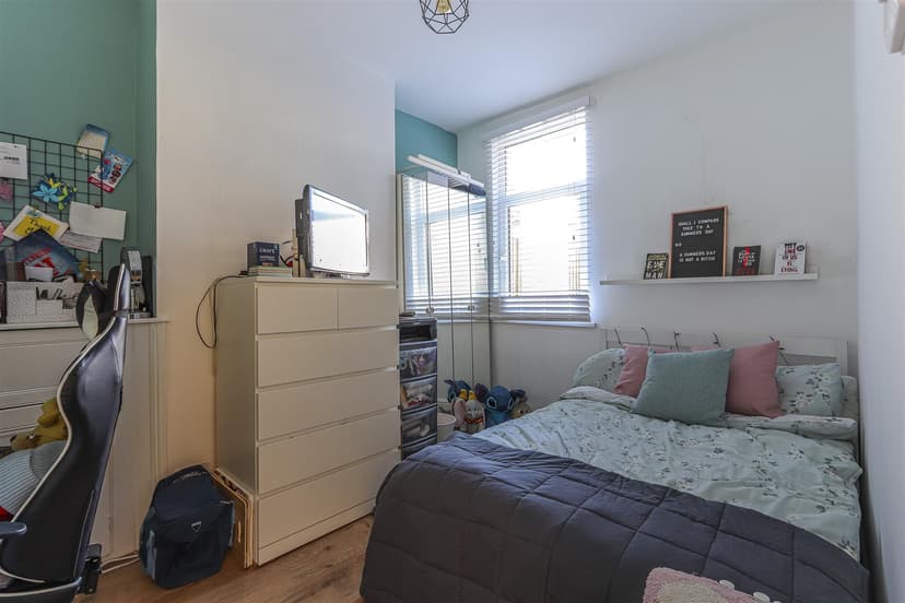 59 Dogfield Street - Image 7