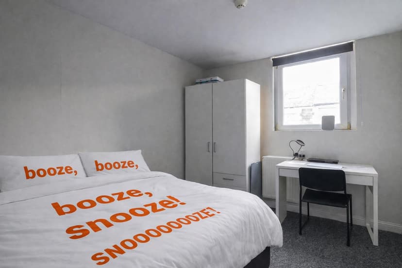 20 Treherbert Street - Image 8