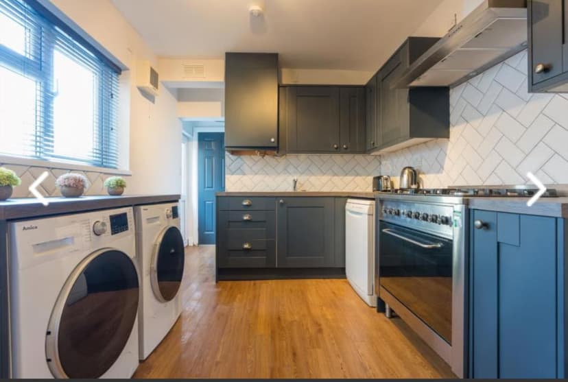 35 Harriet Street - Image 1