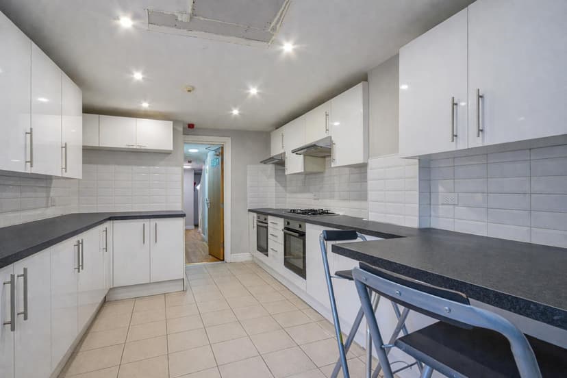 20 Treherbert Street - Image 3