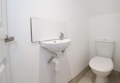 42 Mackintosh Place - Image 6