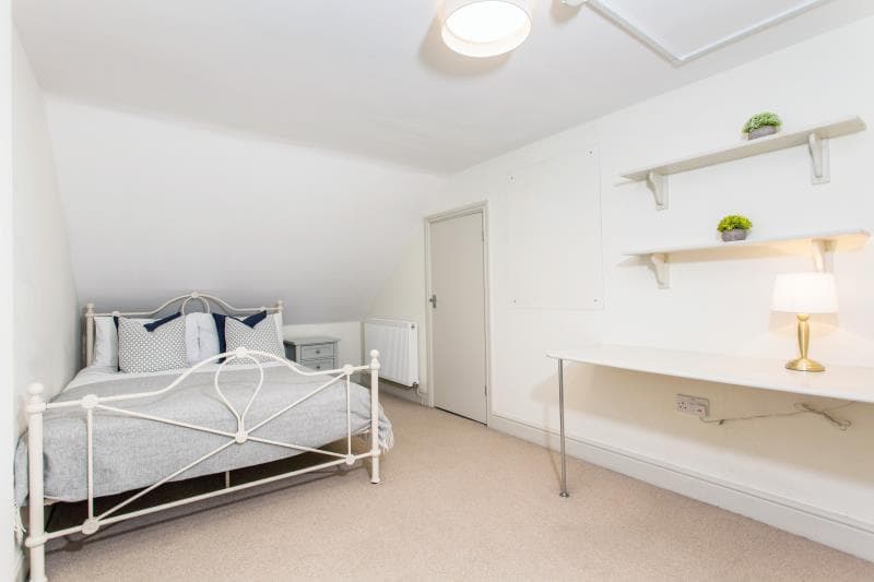 128 Inverness Place - Image 5