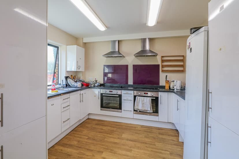 Room G17, St. Raphael, Newman Hall Colum Road - Image 8