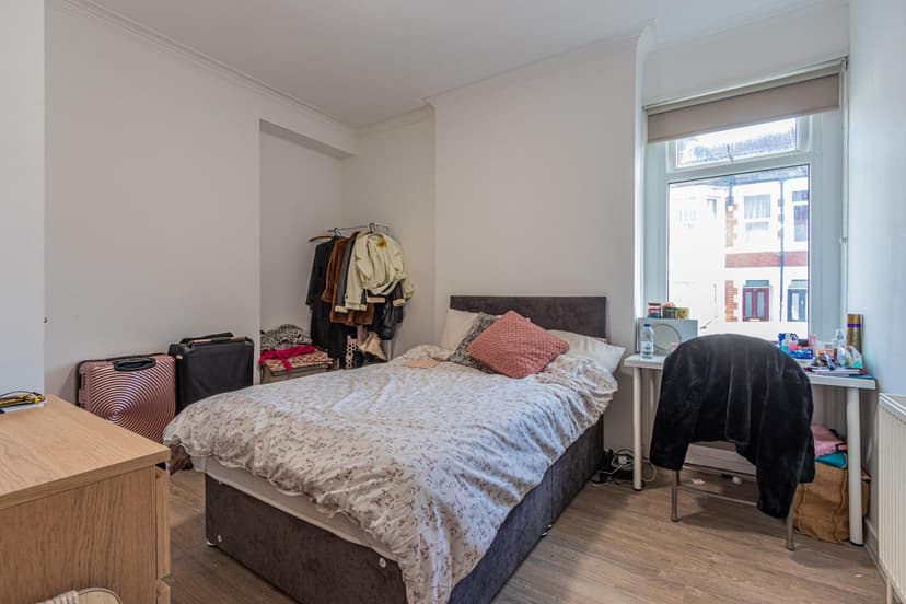 10 Brithdir Street - Image 7