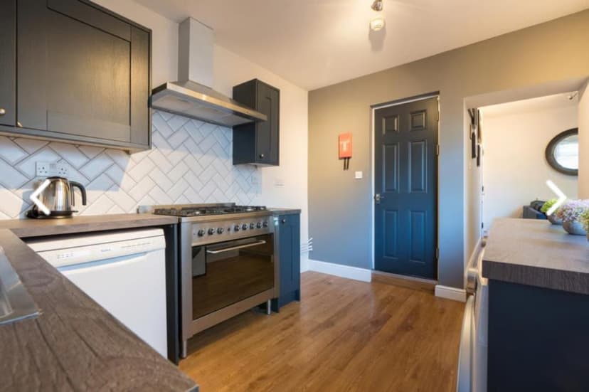 35 Harriet Street - Image 2