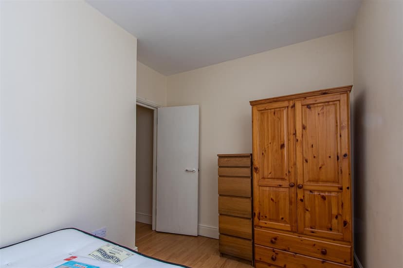 1, 162 Richmond Road - Image 6