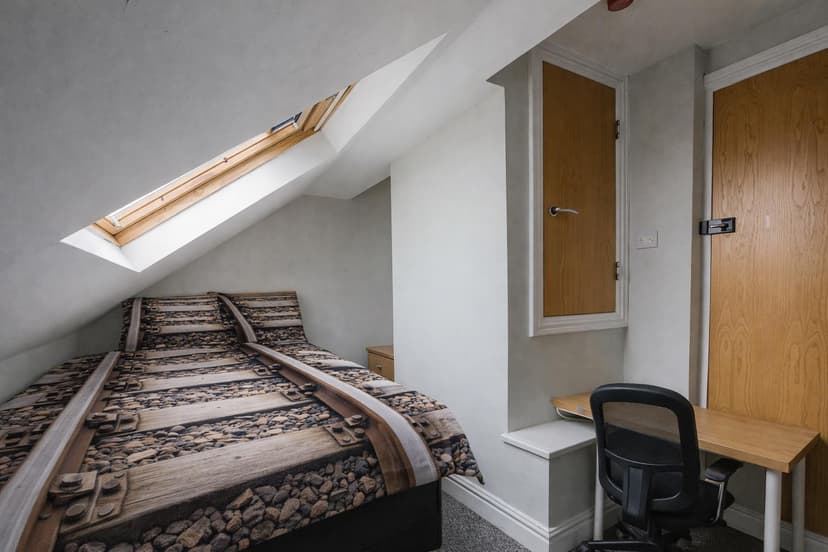 14 Treherbert Street - Image 10