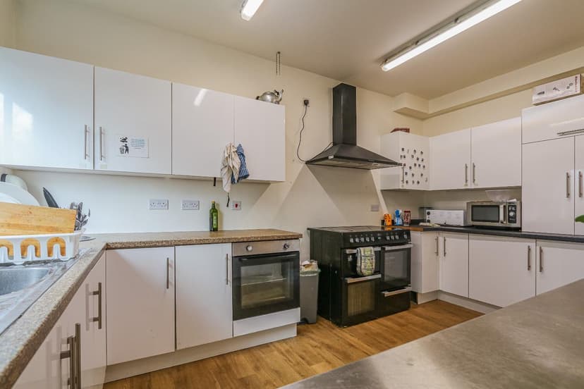 Room F05, St. John, Newman Hall Colum Road - Image 15