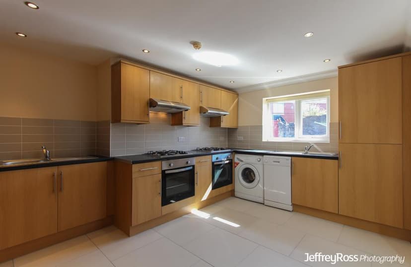 32 Harriet Street - Image 3