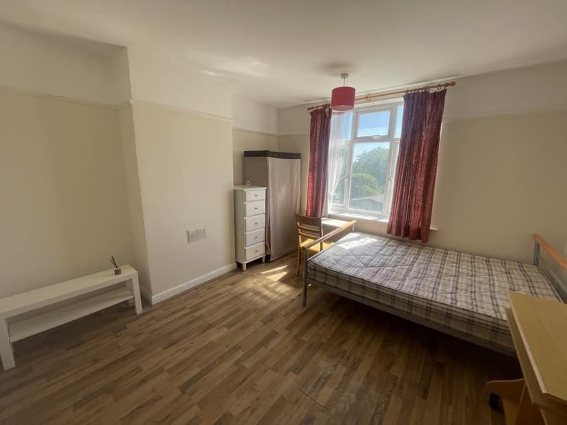 611 Filton Avenue - Image 10