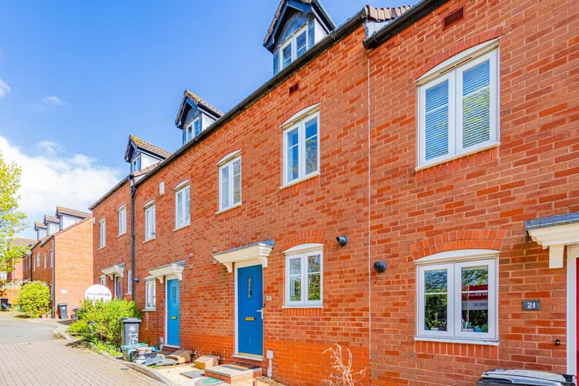 19 Jenny Lane - Image 1