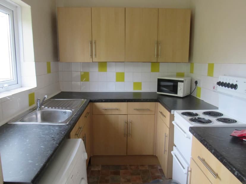 34 Toronto Road - Image 2