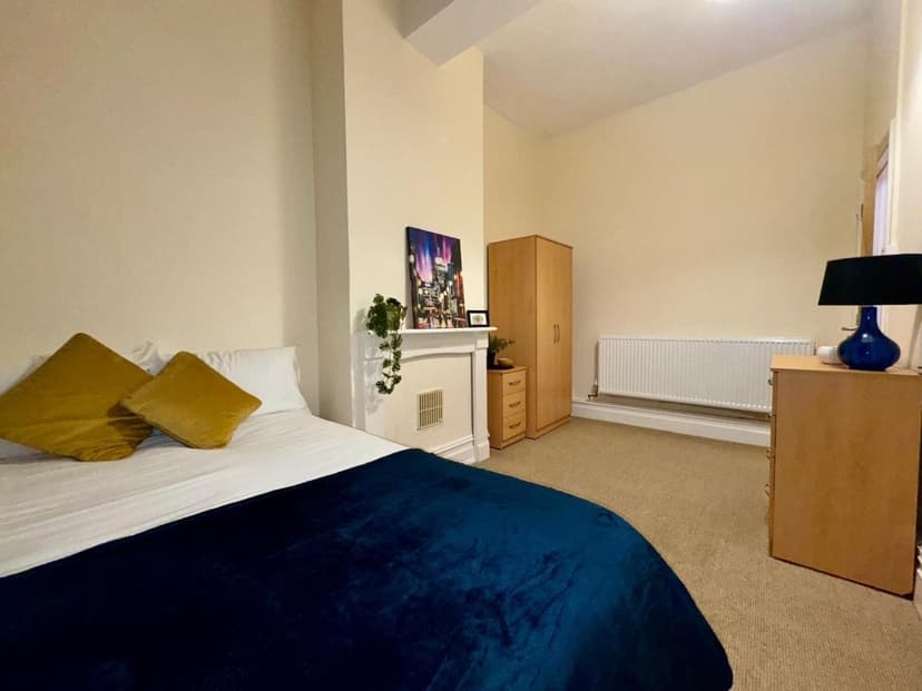 The Flat, Room 2, 302 Wells Road - Image 1