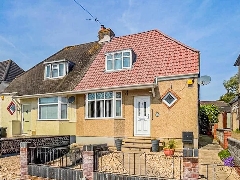 22 Mackie Avenue - Image 1