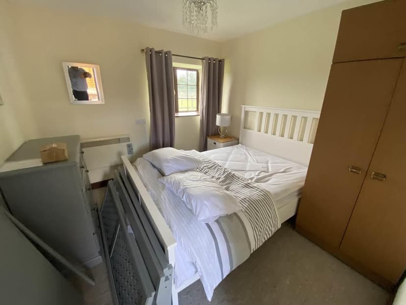 Bungalow 7, Pool Farm Wotton Road - Image 2