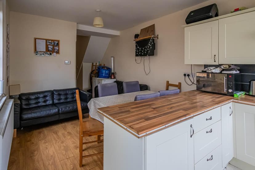 15 Beverley Road - Image 14