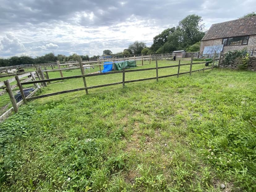 Bungalow 7, Pool Farm Wotton Road - Image 5