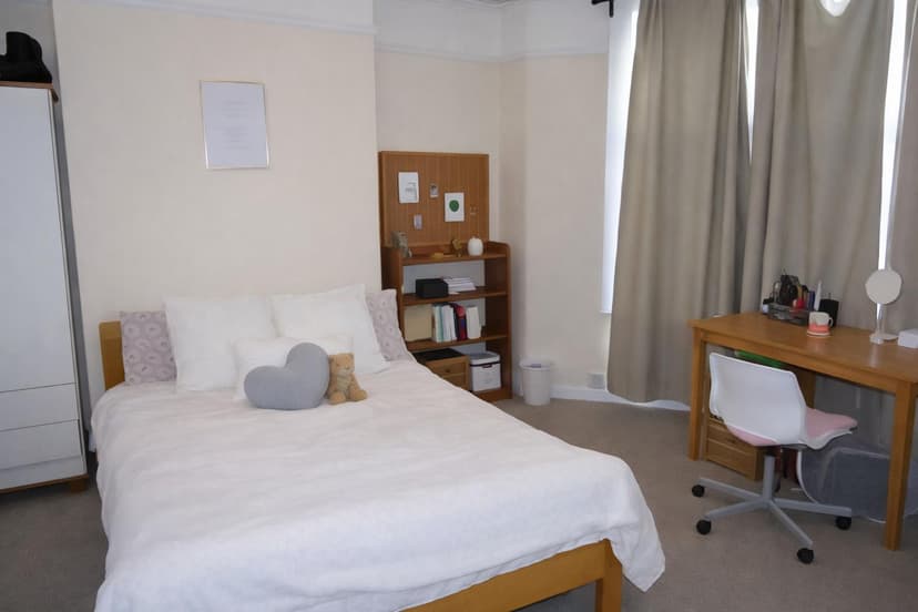 15 Beverley Road - Image 4