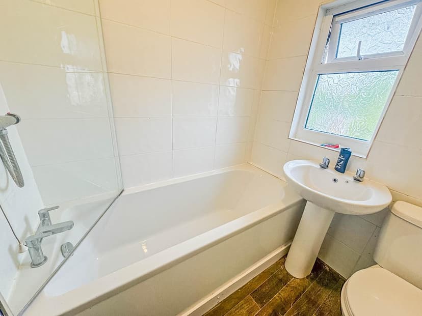 18 Eighth Avenue - Image 9