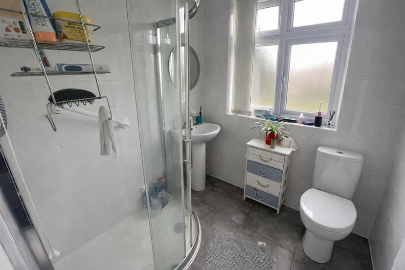 100 Filton Avenue - Image 8