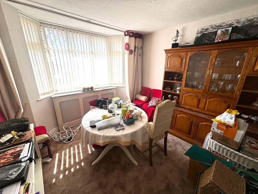 22 Mackie Avenue - Image 5