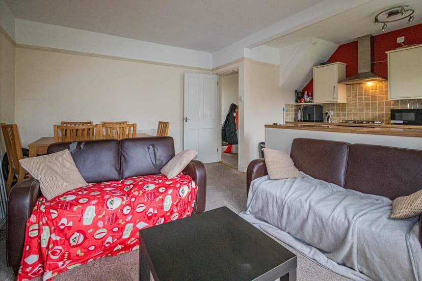 401 Filton Avenue - Image 4