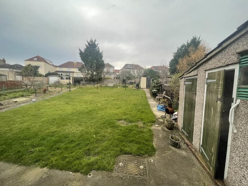 100 Filton Avenue - Image 6