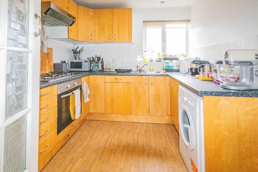 198 Wordsworth Road - Image 3