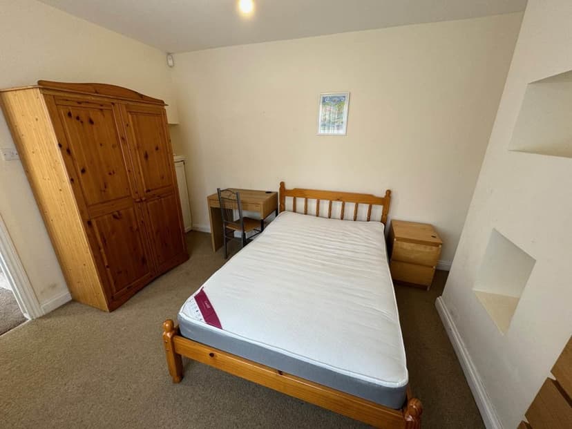 99 Conygre Grove - Image 13