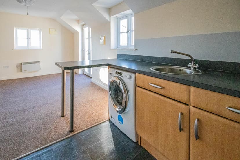 5 Coombe Brook Close - Image 5