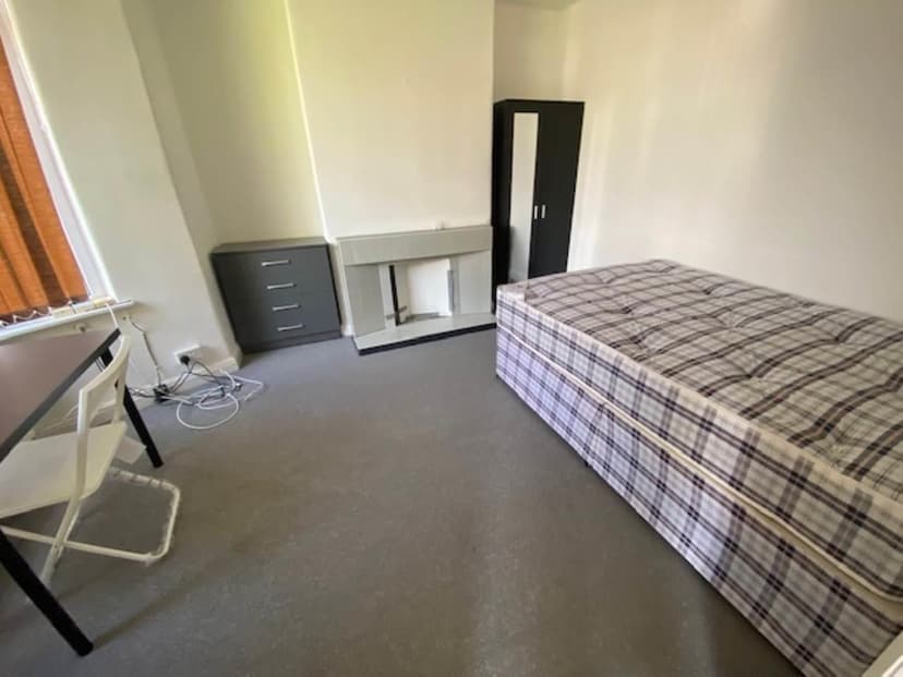 44 Wades Road - Image 7