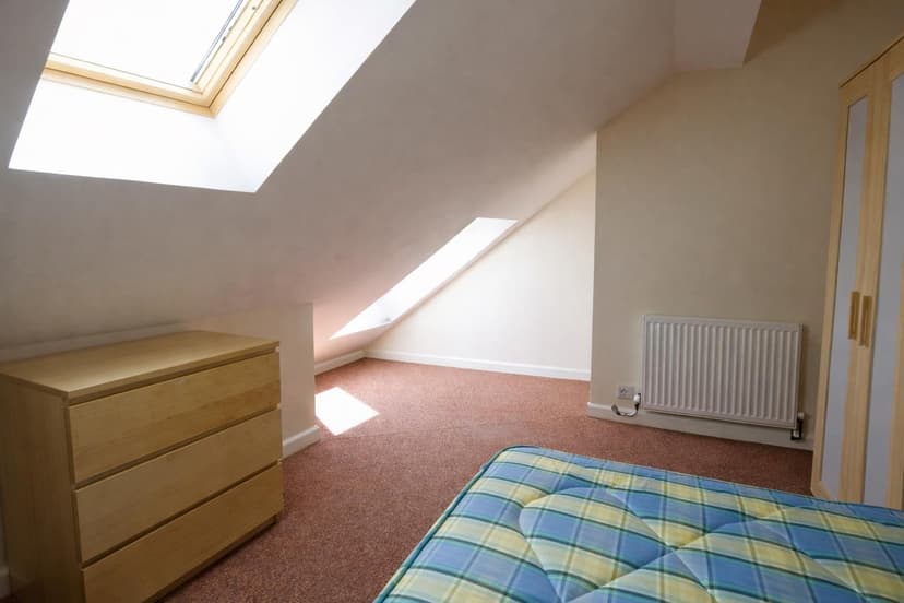 496 Filton Avenue - Image 5