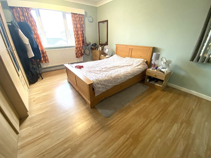 39 Elm Park - Image 7