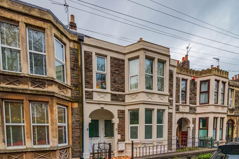 202A Wick Road - Image 1