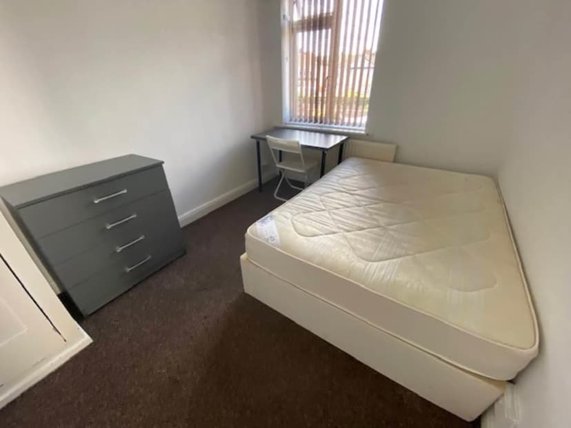 44 Wades Road - Image 6