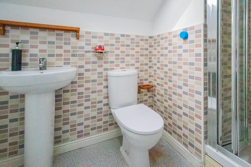 19 Jenny Lane - Image 14