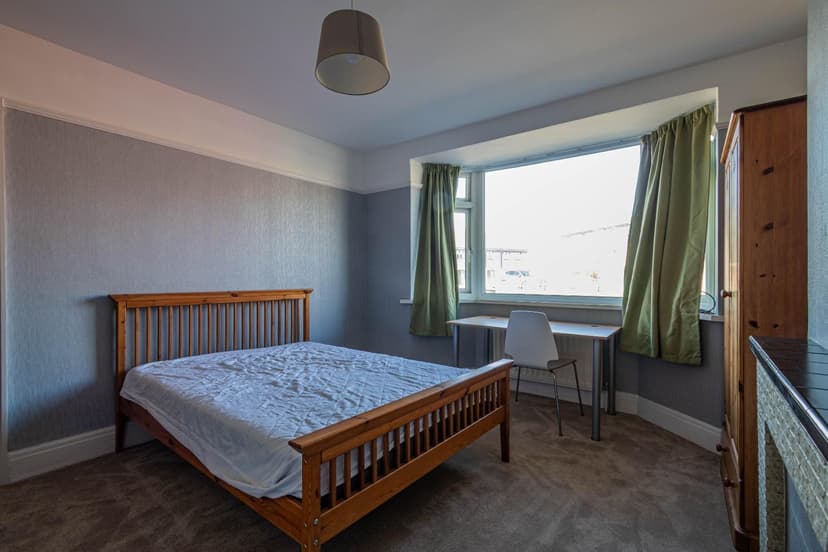 32 Rodney Crescent - Image 6