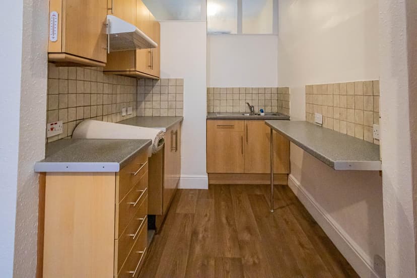 Studio 1, 40 Burghley Road - Image 2