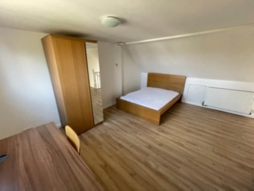 14 Rowlandson Gardens - Image 8