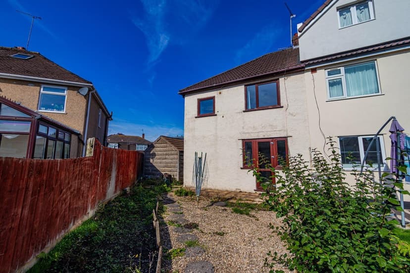 32 Rodney Crescent - Image 12