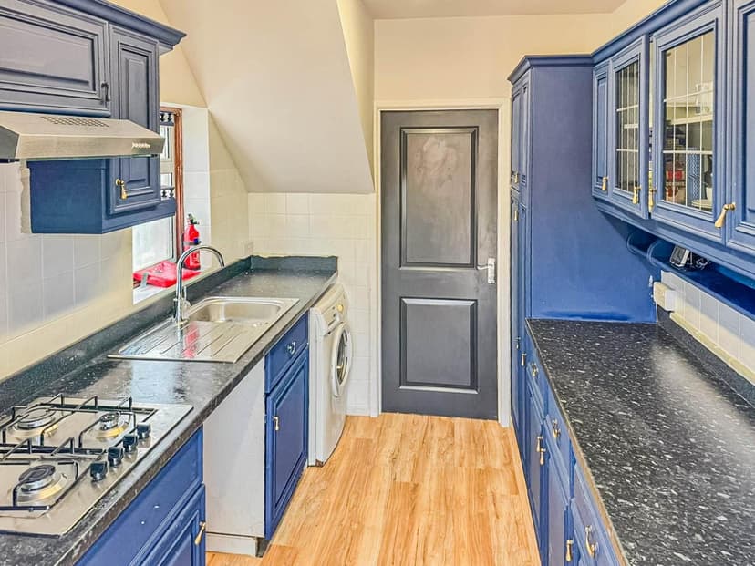 22 Toronto Road - Image 3