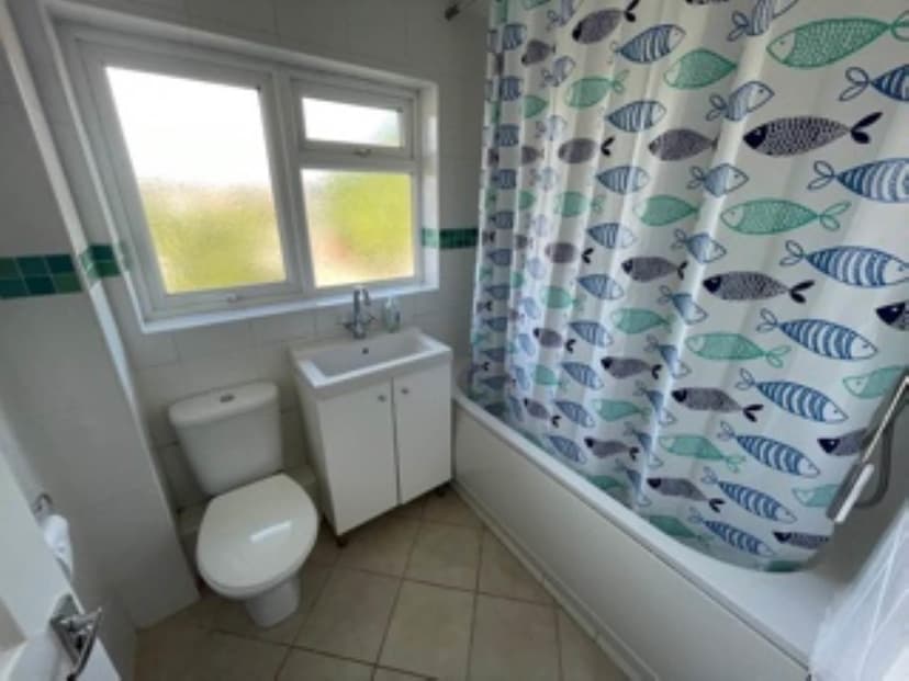 14 Rowlandson Gardens - Image 4