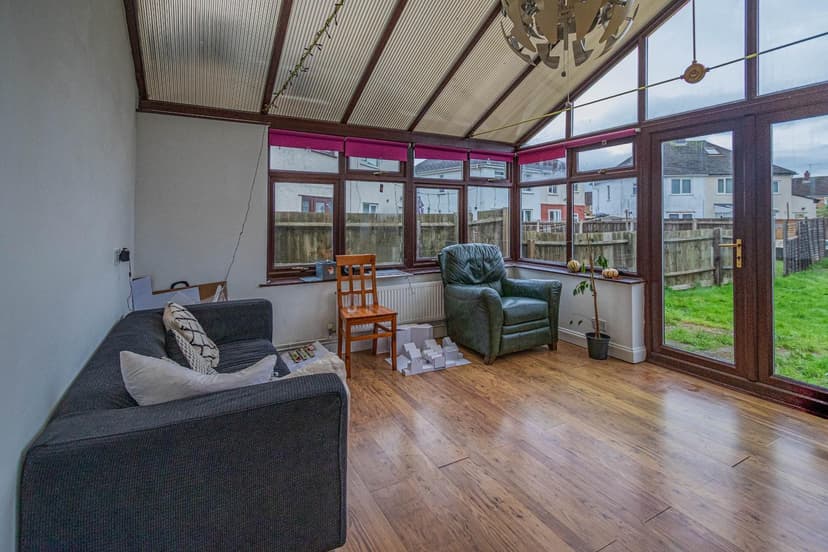 30 Rodney Crescent - Image 5