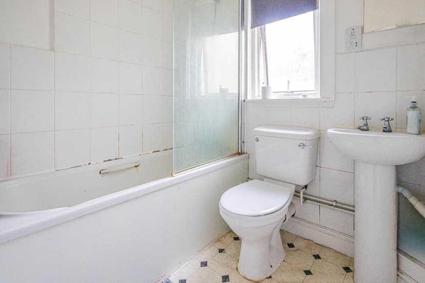 15 Beverley Road - Image 11