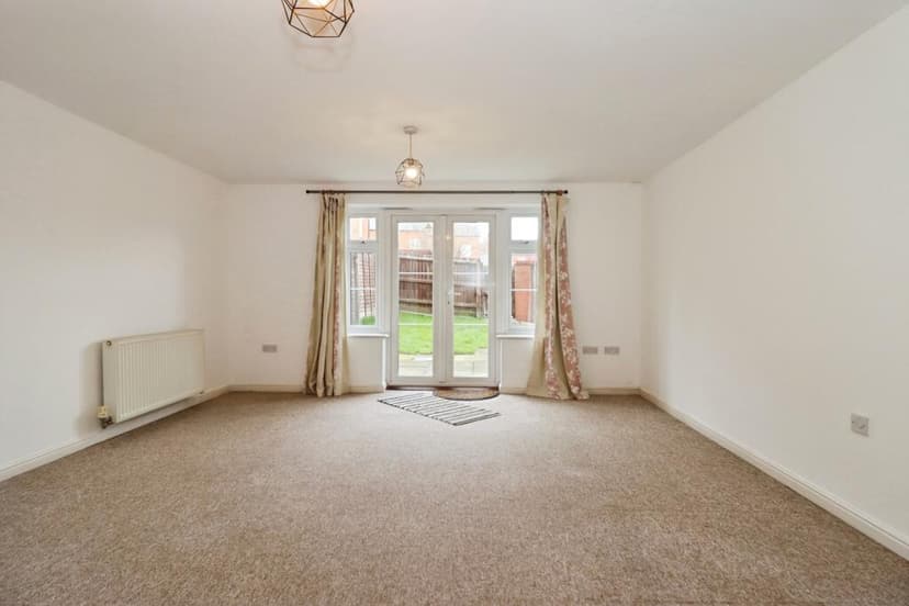 19 Jenny Lane - Image 6