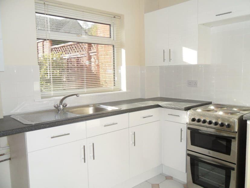 118 Knole Lane - Image 2