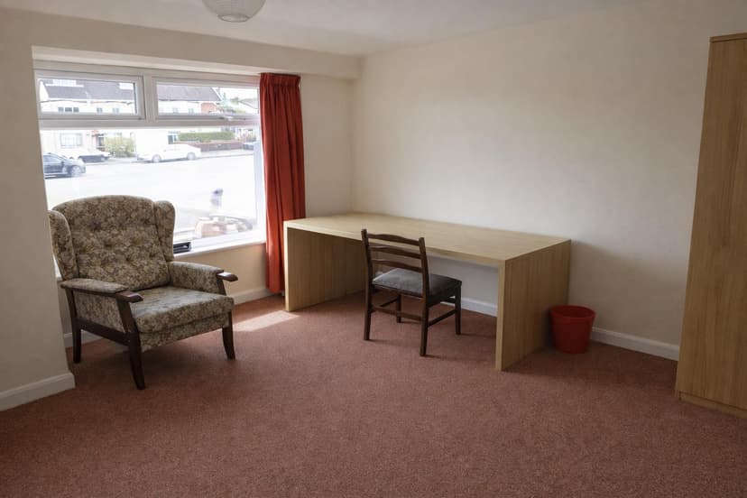 881 Filton Avenue - Image 4