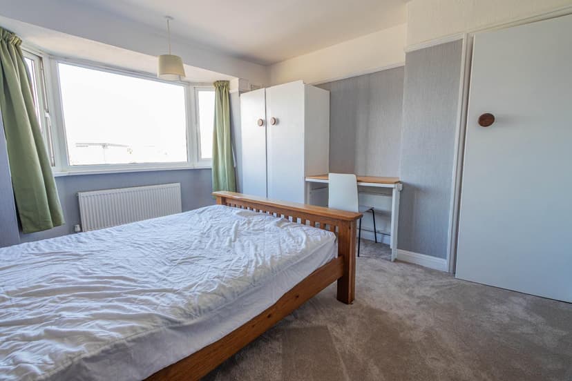 32 Rodney Crescent - Image 5